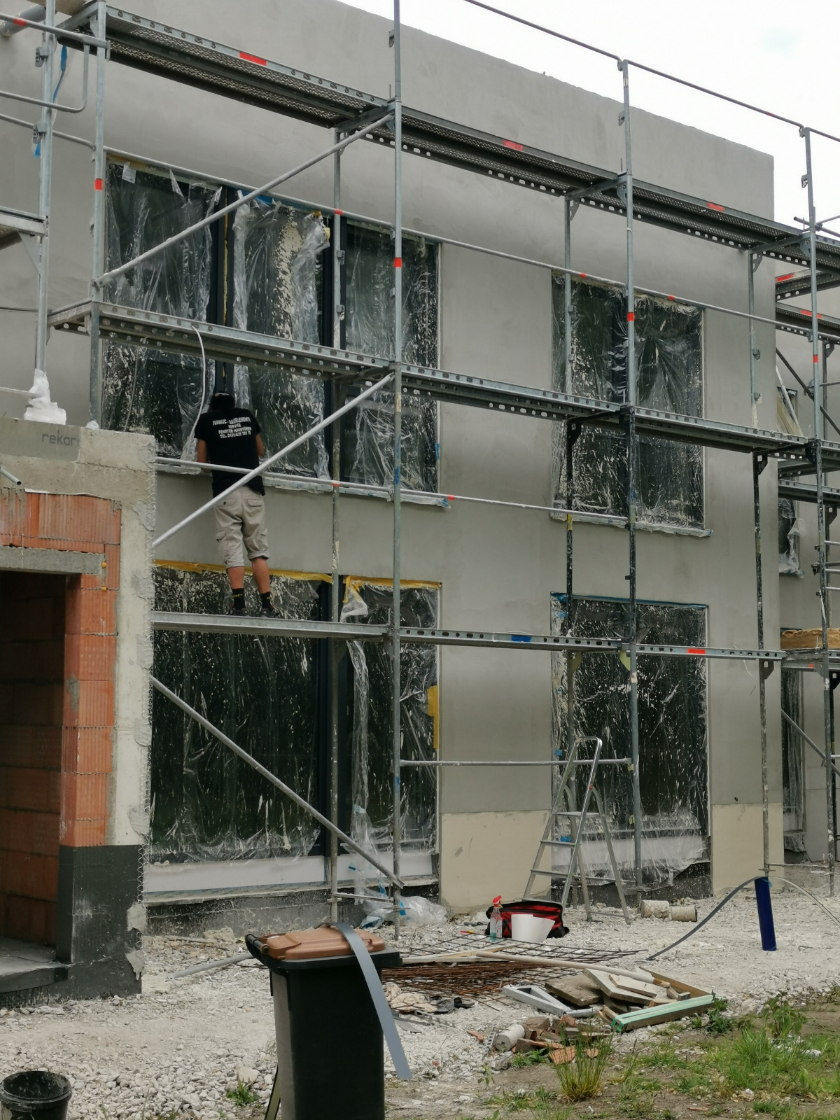 Montage großflächiger Fenster- und Schiebeelemente